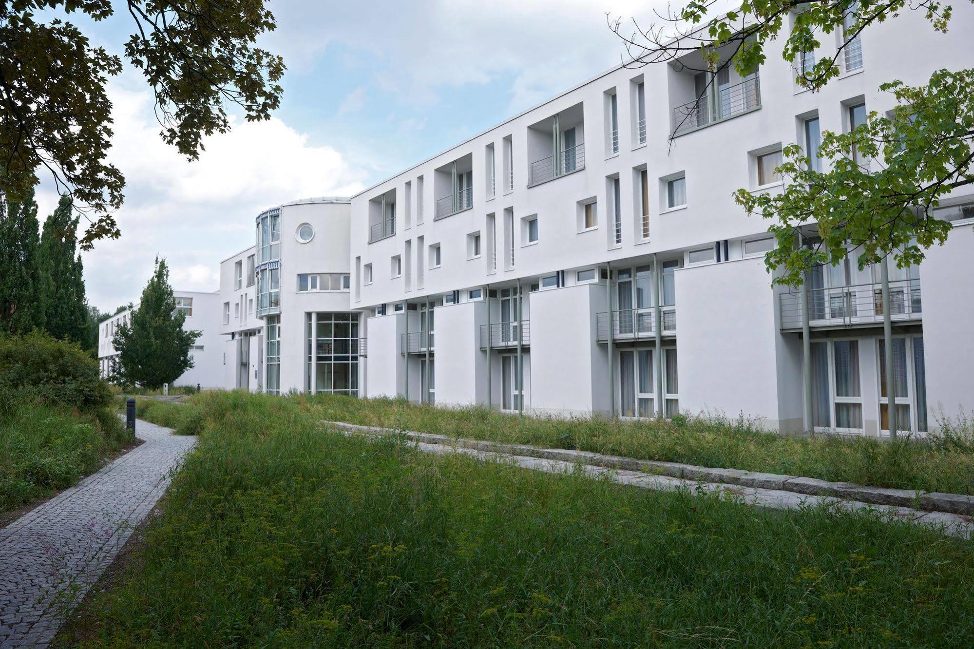 Commundo Tagungshotel Neuss Zewnętrze zdjęcie