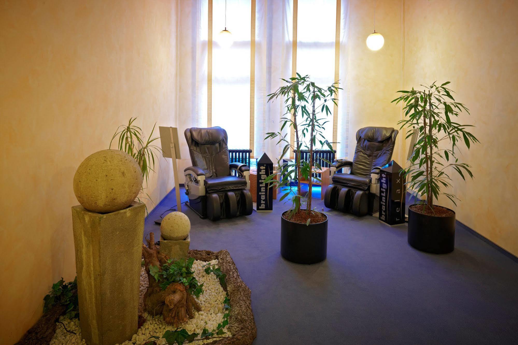 Commundo Tagungshotel Neuss Zewnętrze zdjęcie