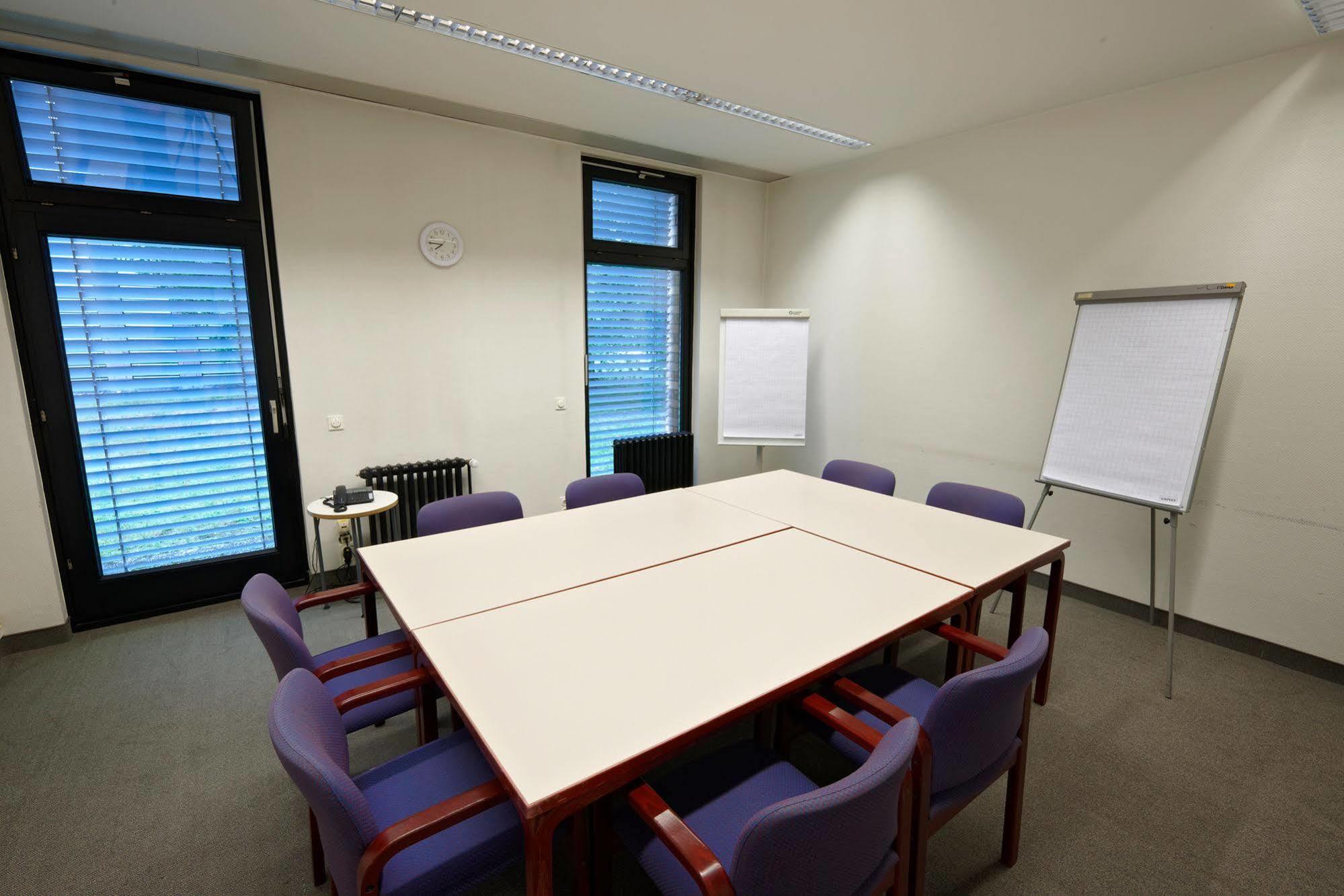 Commundo Tagungshotel Neuss Zewnętrze zdjęcie